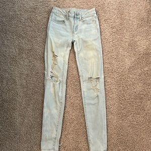light wash american eagle skinny jeans
